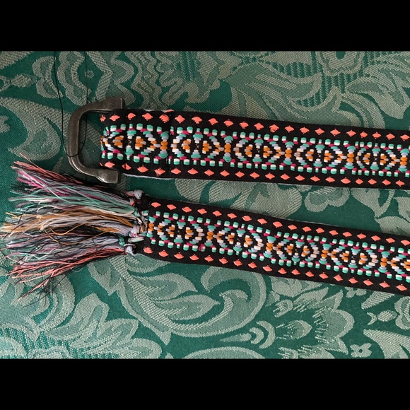 New without tags Free People
Caravan Textile Wrap Belt One size 
Fringe ends - Picture 3 of 9